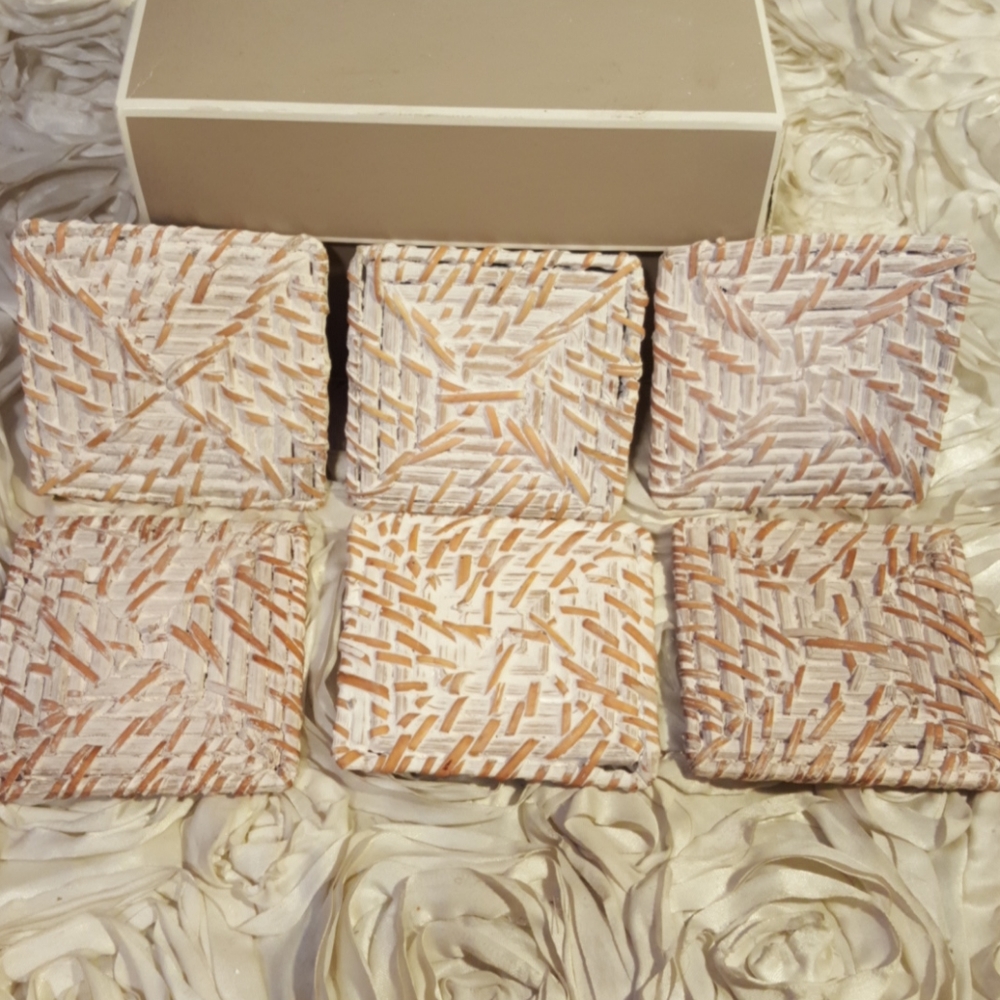 Coaster Set Wicker. - Picture 4 of 15